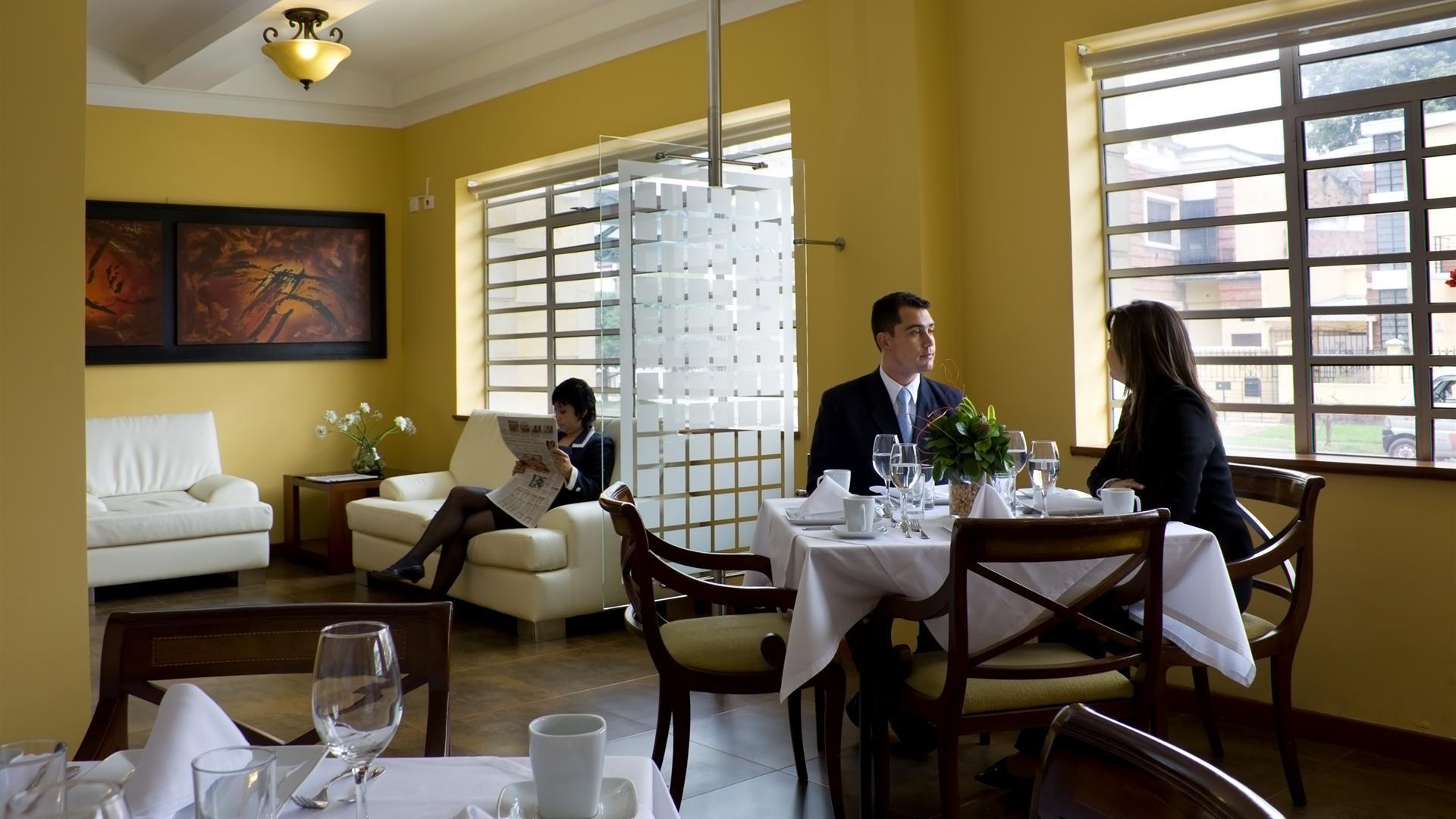 Teusaquillo Boutique Hotel โบโกตา ภายนอก รูปภาพ