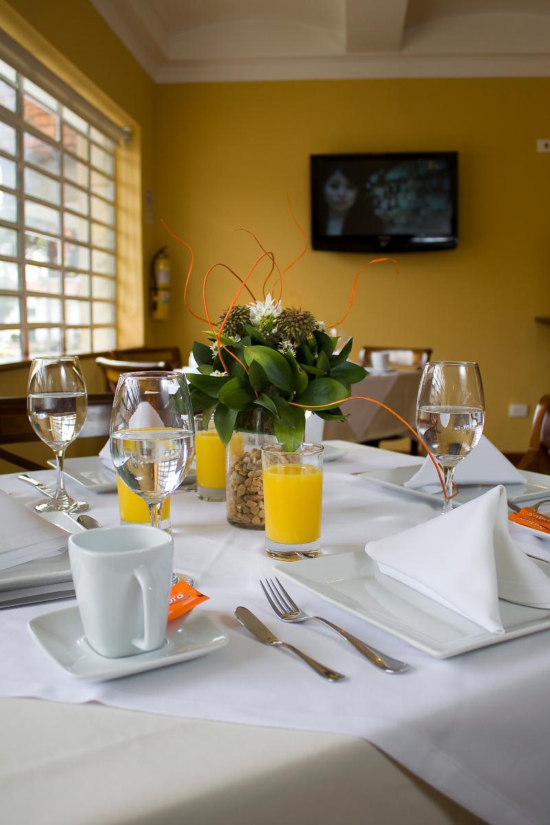 Teusaquillo Boutique Hotel โบโกตา ภายนอก รูปภาพ