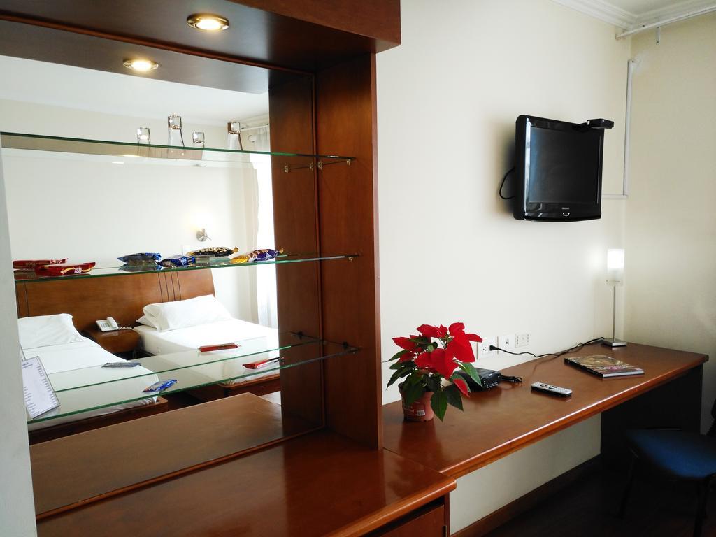 Teusaquillo Boutique Hotel โบโกตา ภายนอก รูปภาพ