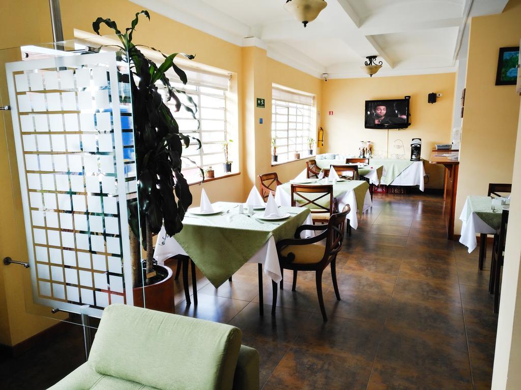 Teusaquillo Boutique Hotel โบโกตา ภายนอก รูปภาพ